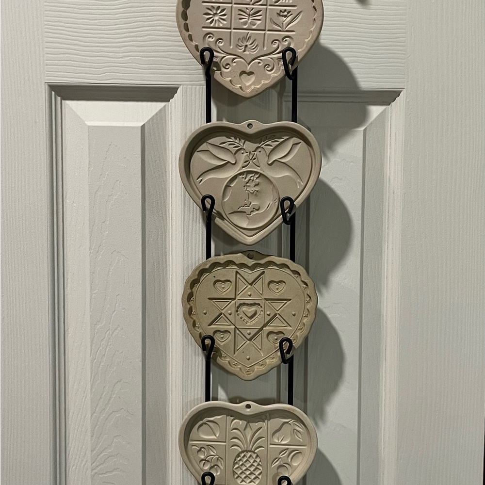 Clay Heart Mold or Mug Wall Holder - Picture 2 of 7